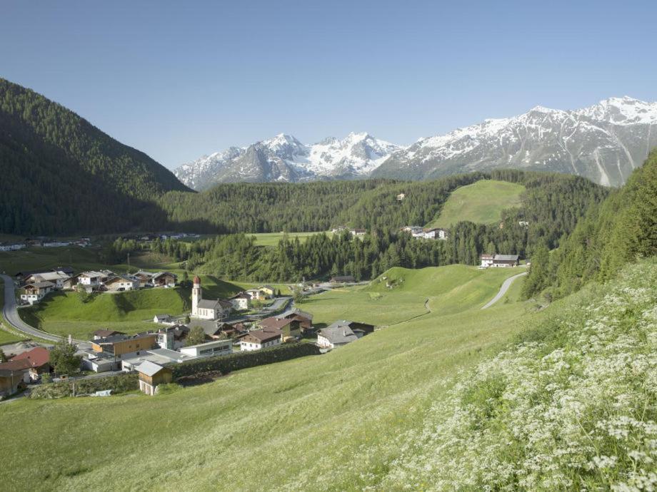 Апартаменты Haus Sennhof Умхаузен Экстерьер фото